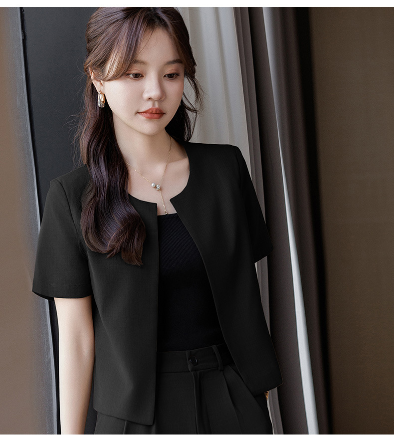 https://fulmo-img-server.com/pants-set/c1806229-9c0b-4cce-b485-f2181464b49a.jpg