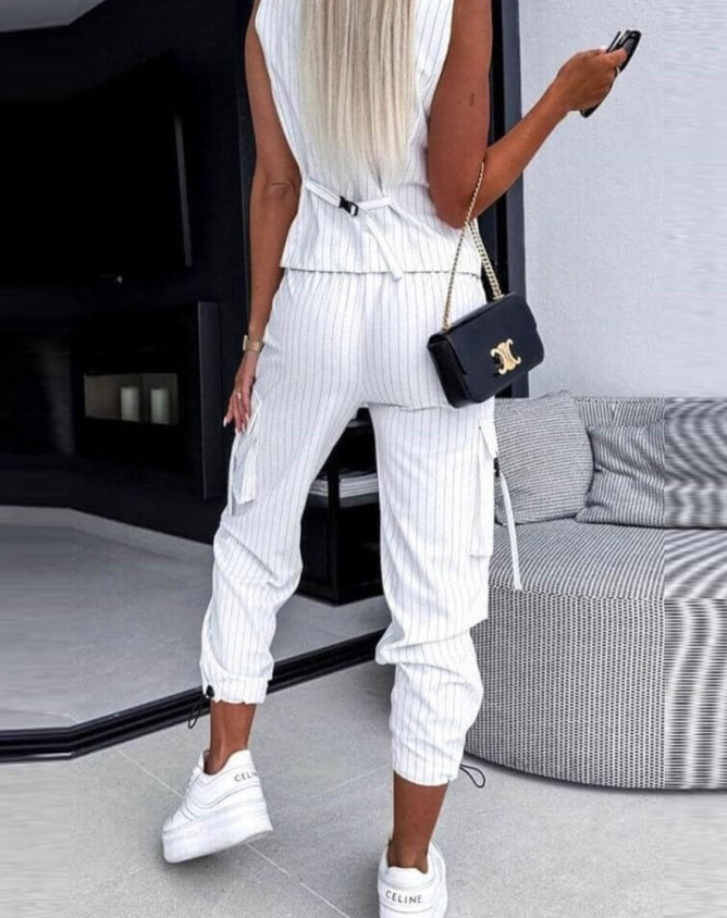 https://fulmo-img-server.com/pants-set/c1942e0d-d4bc-4394-a7c2-6c5d0e346e9d.jpg