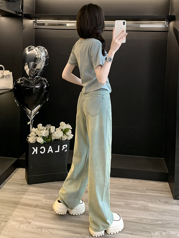 https://fulmo-img-server.com/pants-set/c2d631e4-d85d-4fc5-a173-8f46a6cb75e6.jpg