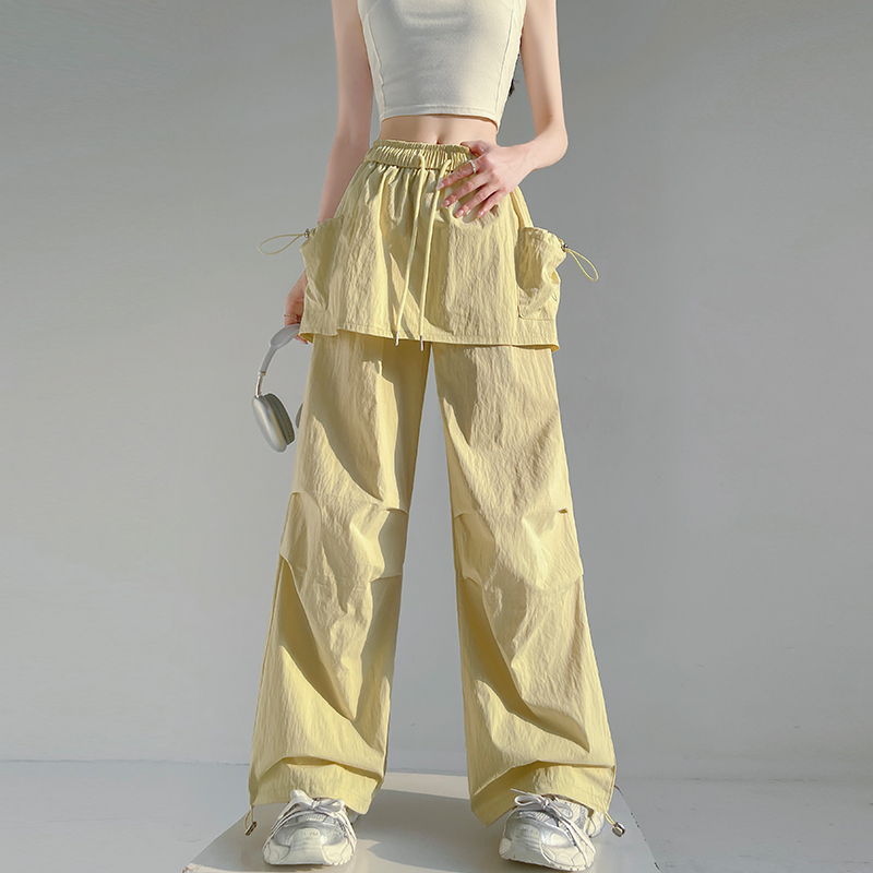 https://fulmo-img-server.com/pants-set/c498038b-2e50-464e-a15d-2c1852eea3a9.jpg