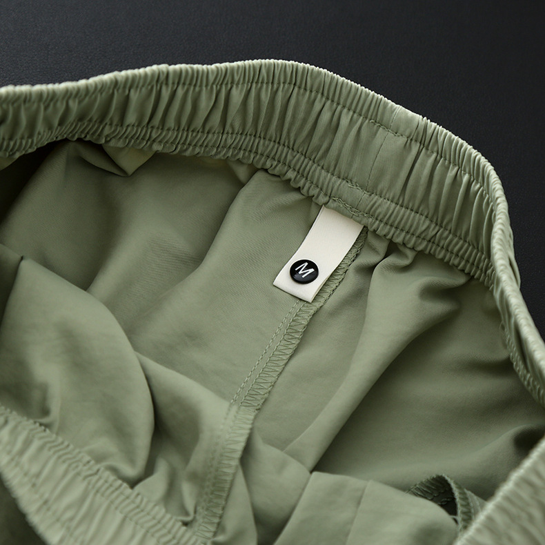 https://fulmo-img-server.com/pants-set/c8369767-fd31-46ce-b671-6d17d4dc861a.jpg
