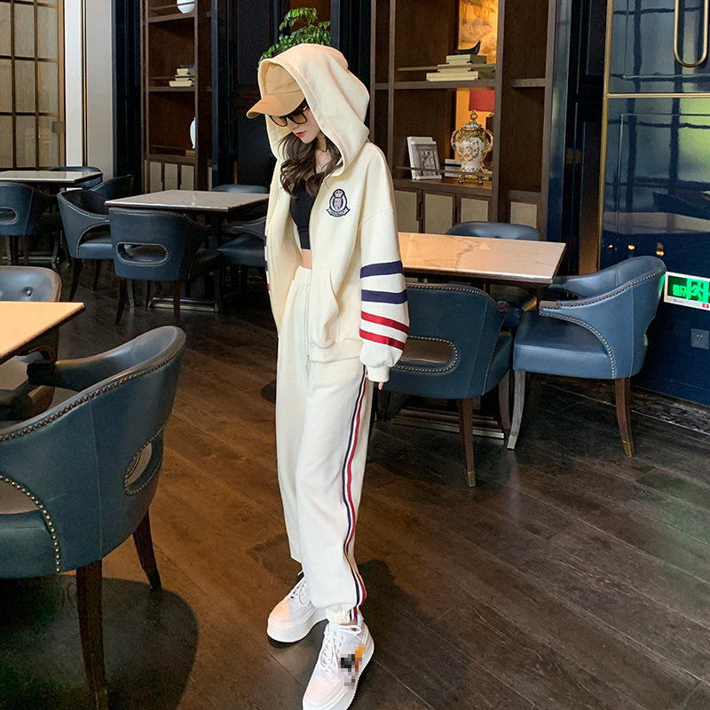 パンツセットアップ スポーティフード付きワイドパンツセット