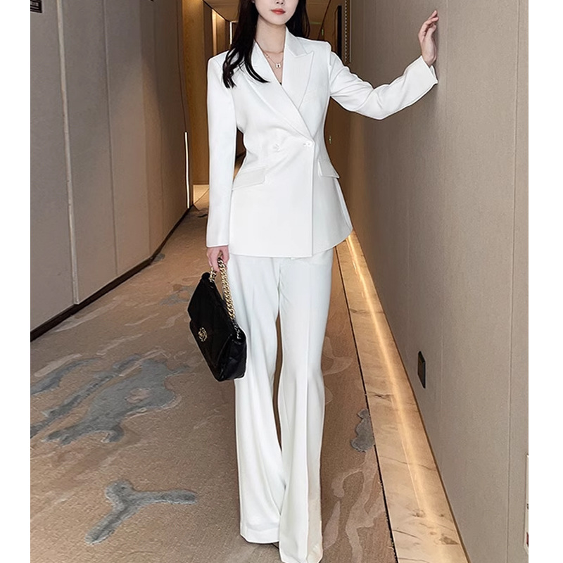 https://fulmo-img-server.com/pants-set/c9336137-1c70-4324-ace8-84effb14803c.jpg