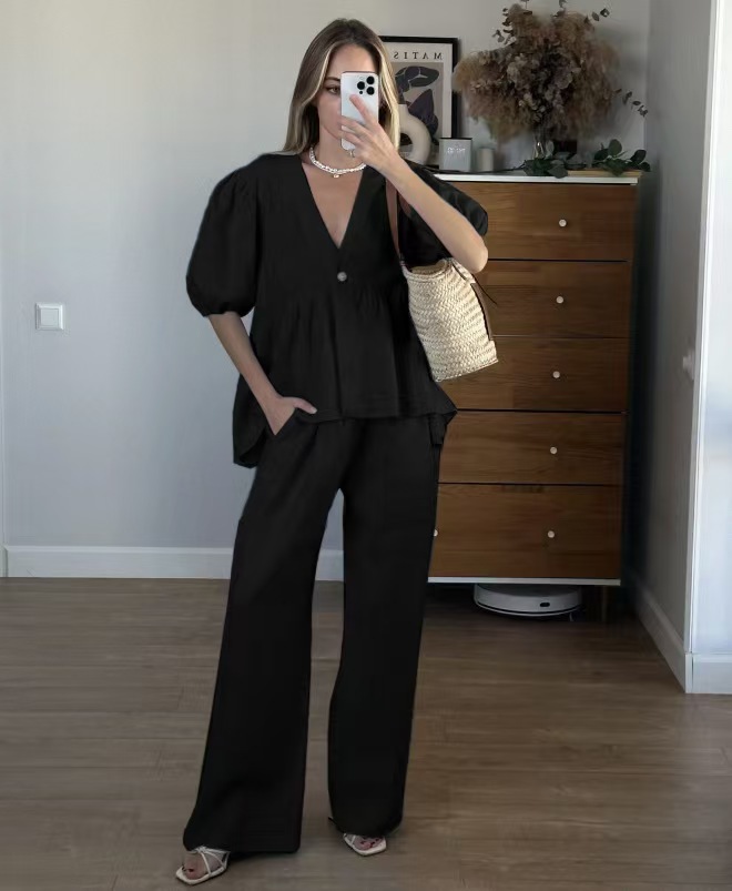 https://fulmo-img-server.com/pants-set/c9afa38b-3d76-4f1b-ab99-fc13a2340d3c.jpg