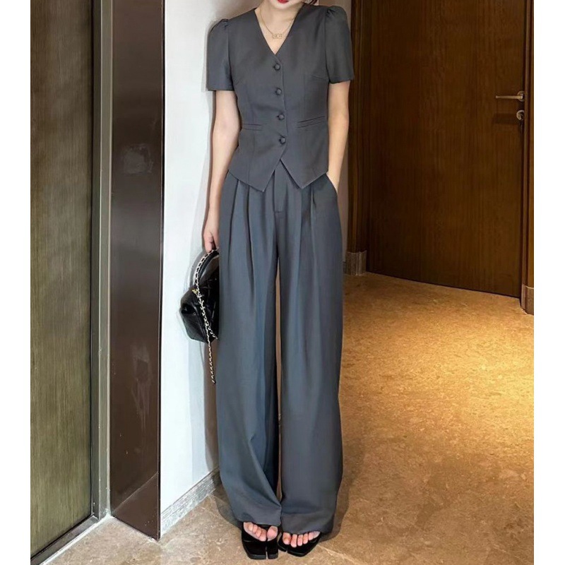 パンツセットアップ 上品な半袖ベストとワイドパンツの二点セット