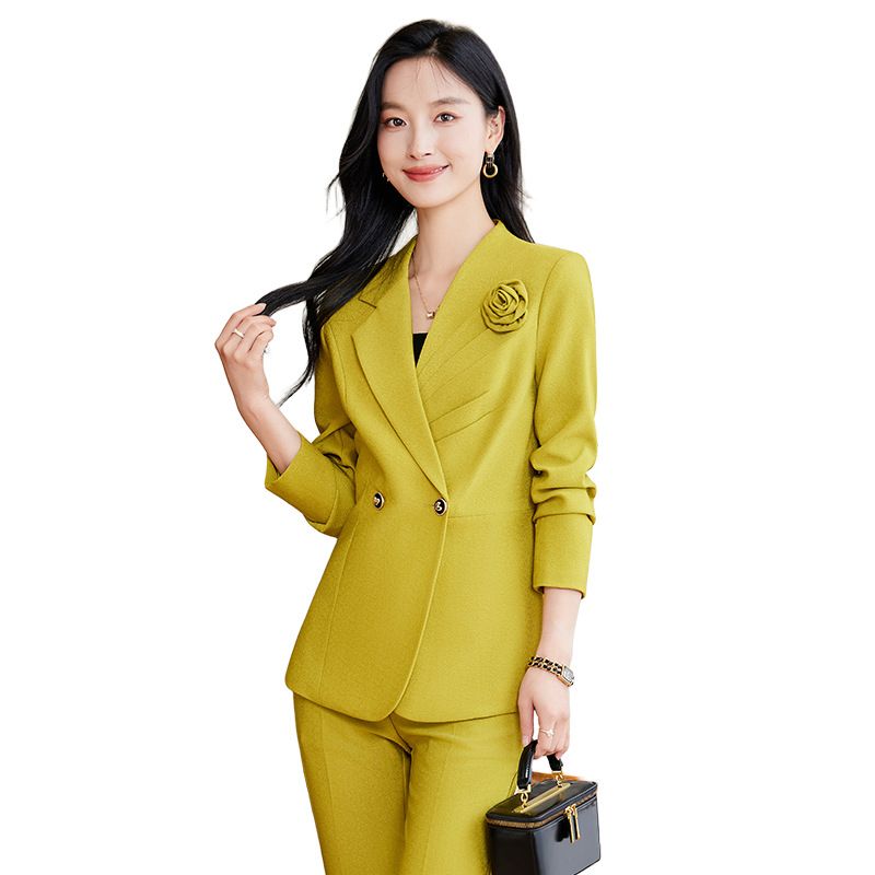 パンツセットアップ フラワーコサージュ付きダブルテーラードジャケットパンツセットアップ