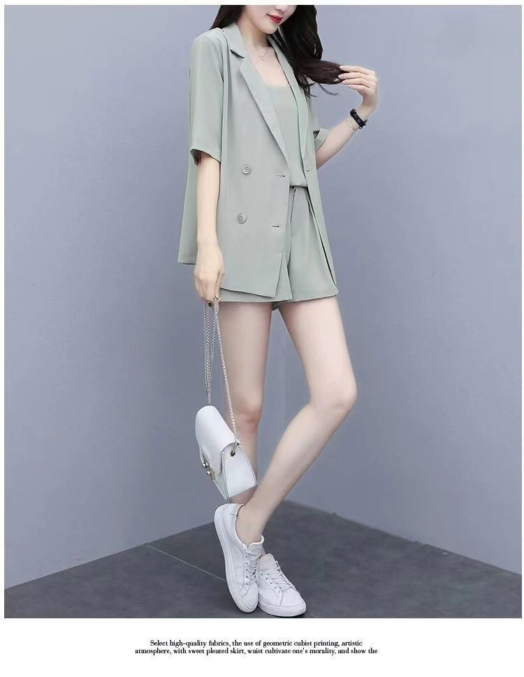 パンツセットアップ 洗練半袖ジャケットショートパンツセット