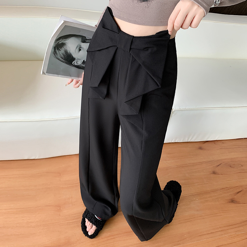 https://fulmo-img-server.com/pants-set/d4f7d411-4fd3-4c39-9f38-0fa881dae4f5.jpg