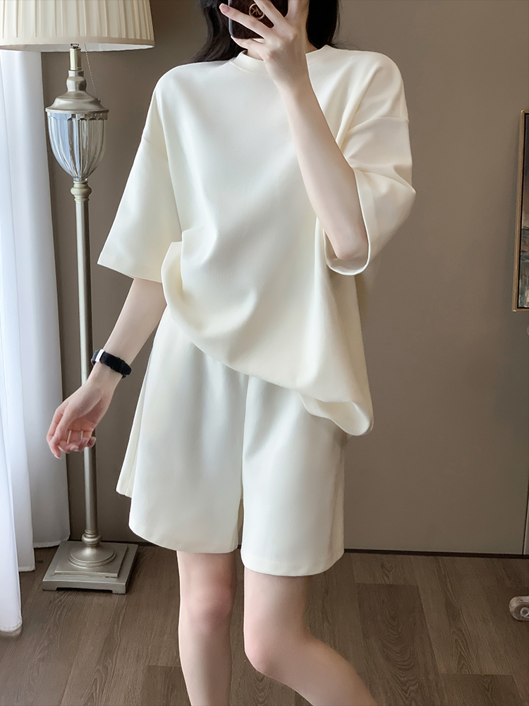 パンツセットアップ なめらか素材ゆったりパンツセット