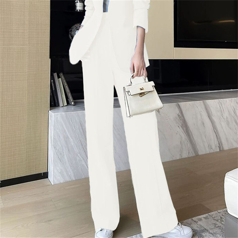 https://fulmo-img-server.com/pants-set/da61e480-0719-4fb5-b1bc-eb5b659094d2.jpg