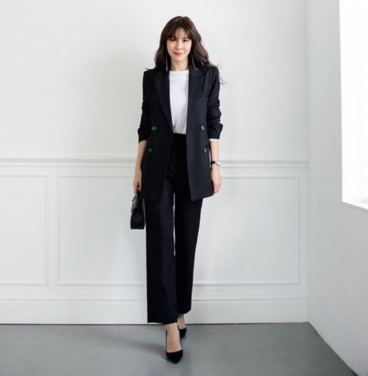 https://fulmo-img-server.com/pants-set/ddc2f428-f2ec-4d30-8aad-919f1aa55d7f.jpg