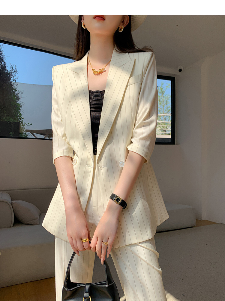 https://fulmo-img-server.com/pants-set/ddf9b135-0634-4512-85b9-132a4c1aa651.jpg