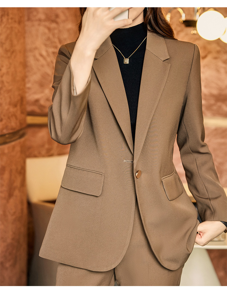 https://fulmo-img-server.com/pants-set/de011d9d-eb08-4d08-9a03-b39aa801d63b.jpg
