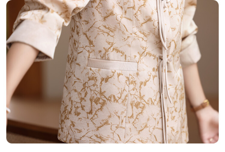 https://fulmo-img-server.com/pants-set/e0fdd693-c6d3-4480-803e-1a9706be12a0.jpg