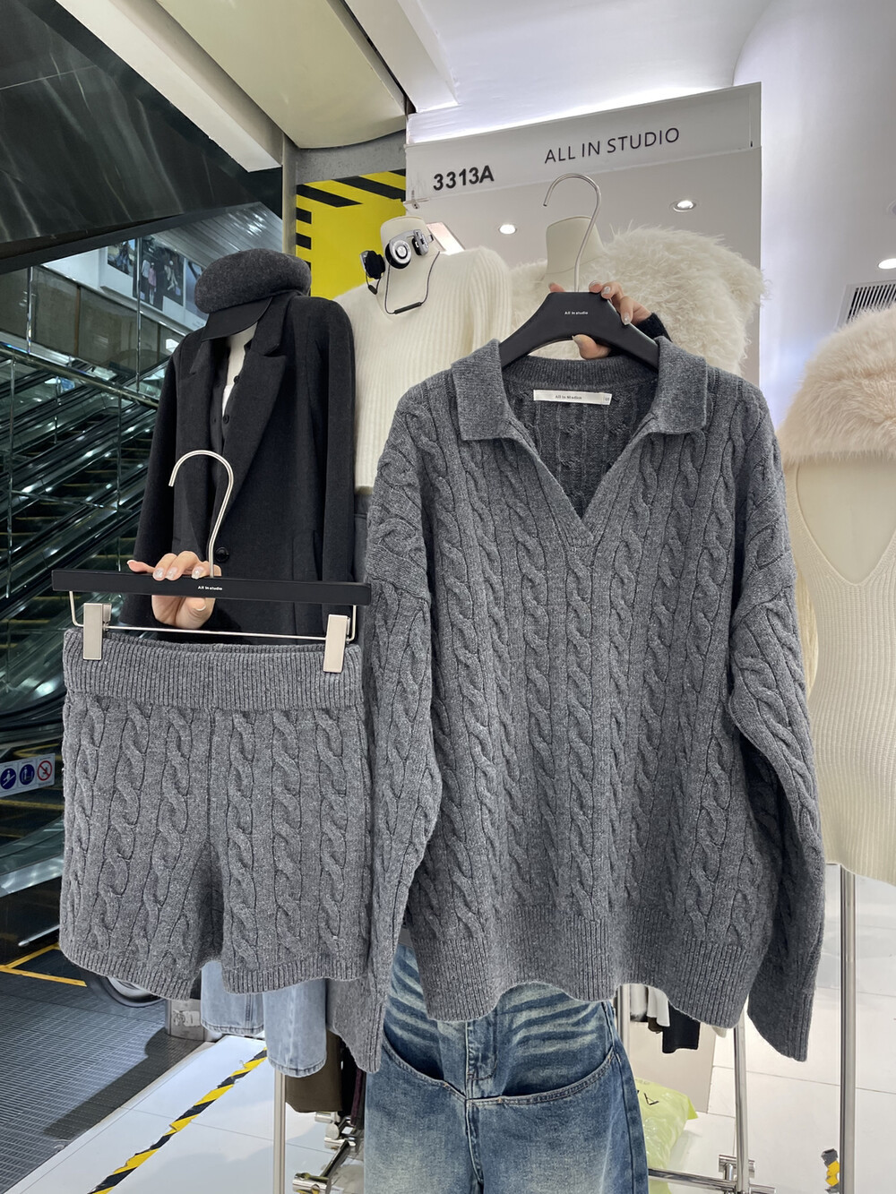 パンツセットアップ ケーブル編みニットジップアップ上下セット