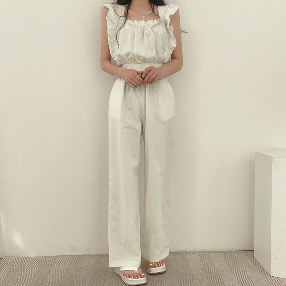 https://fulmo-img-server.com/pants-set/e37b5631-de1b-4de9-a90b-bfc614928cf7.jpg