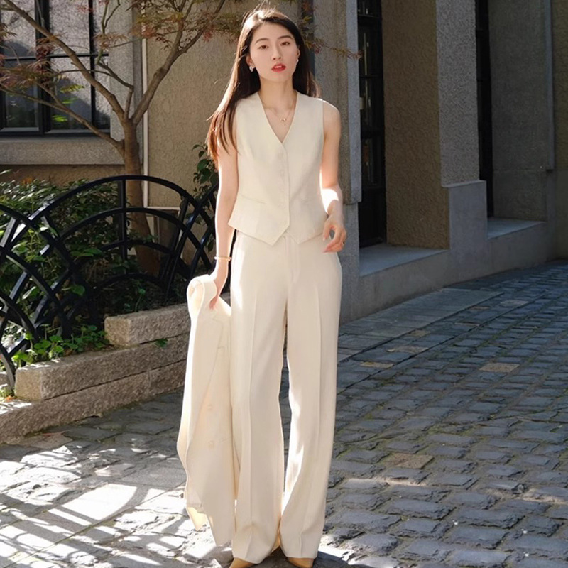 パンツセットアップ 三点セット襟なしジャケット付きベスト付きパンツスーツ