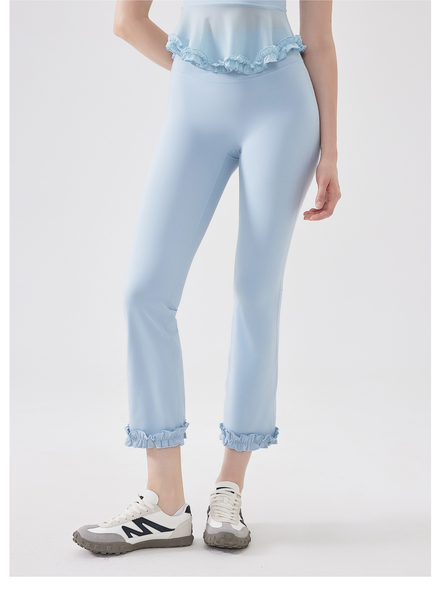パンツセットアップ フリル裾デザイン ペプラムセットアップ