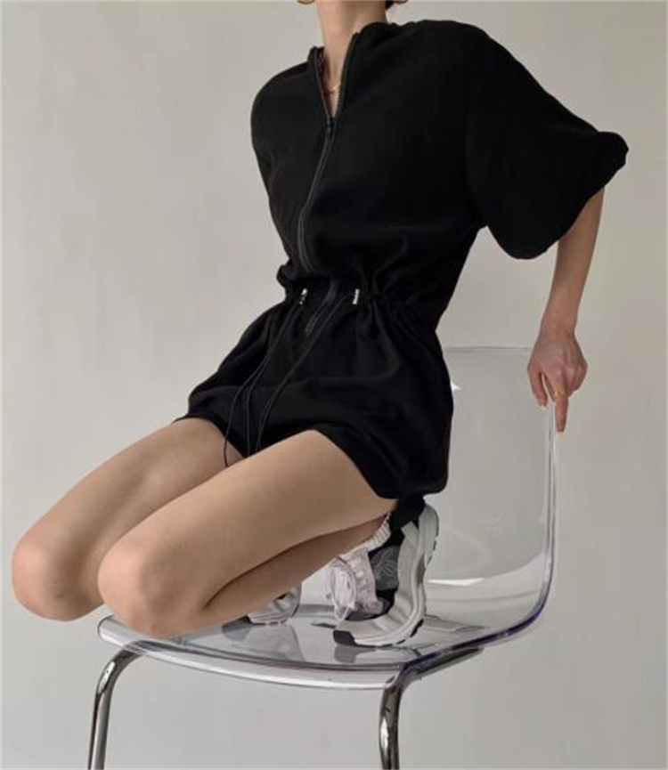 パンツセットアップ ウエスト絞りショートパンツ風ジッパー付きつなぎ