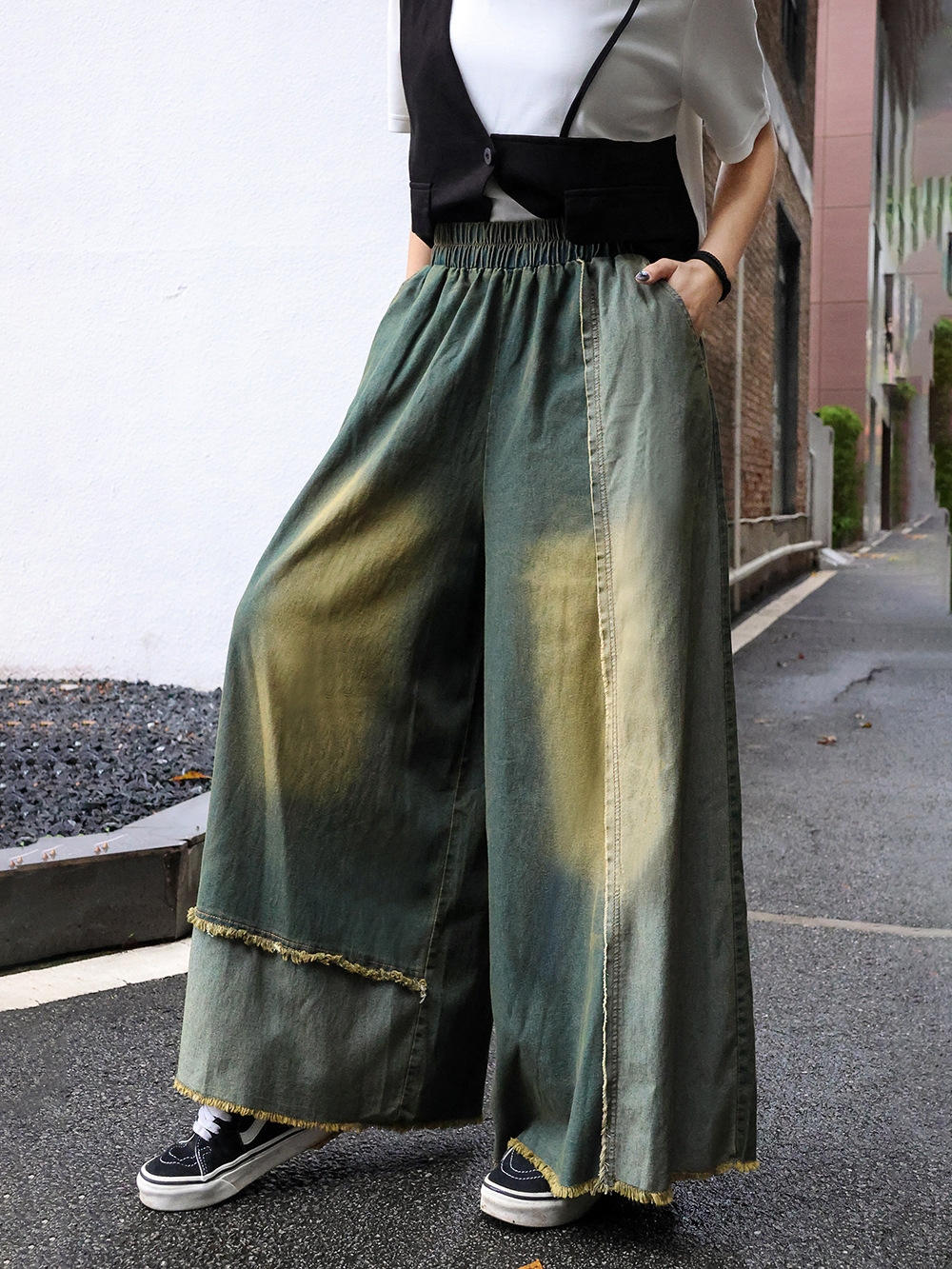 https://fulmo-img-server.com/pants-set/eee879d5-614e-43c5-b5d4-f21a75234484.jpg