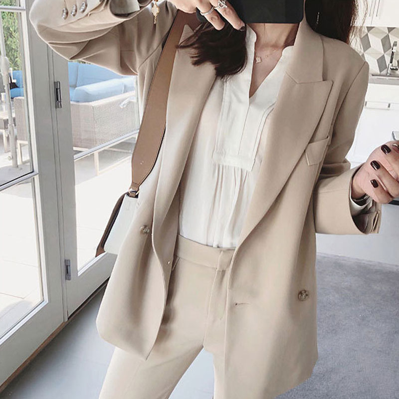 https://fulmo-img-server.com/pants-set/f180642d-39da-4011-8d4a-a60fb1d0b0fb.jpg