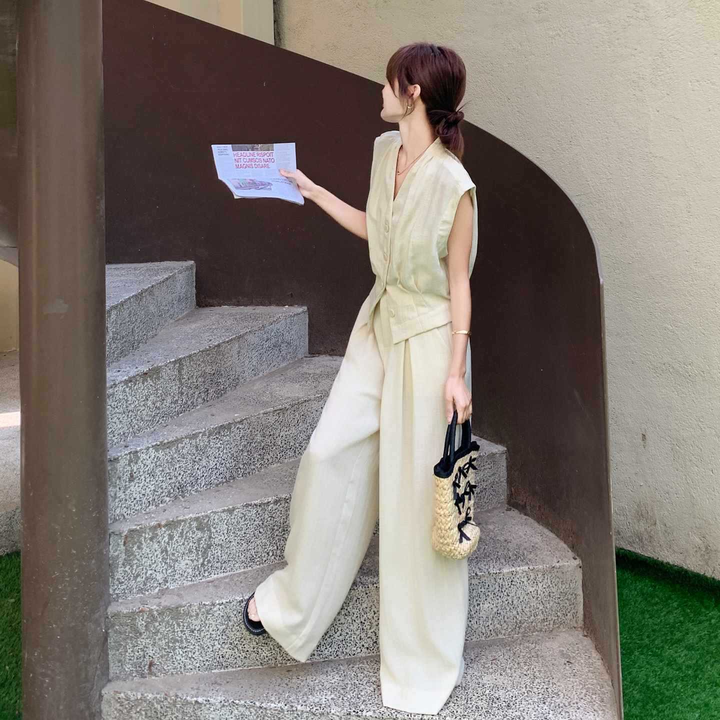 パンツセットアップ 優雅ノースリーブワイドパンツセット