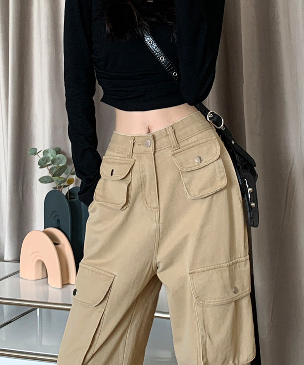 https://fulmo-img-server.com/pants-set/f494101b-aad0-42a6-a564-e64c5669b8e1.jpg