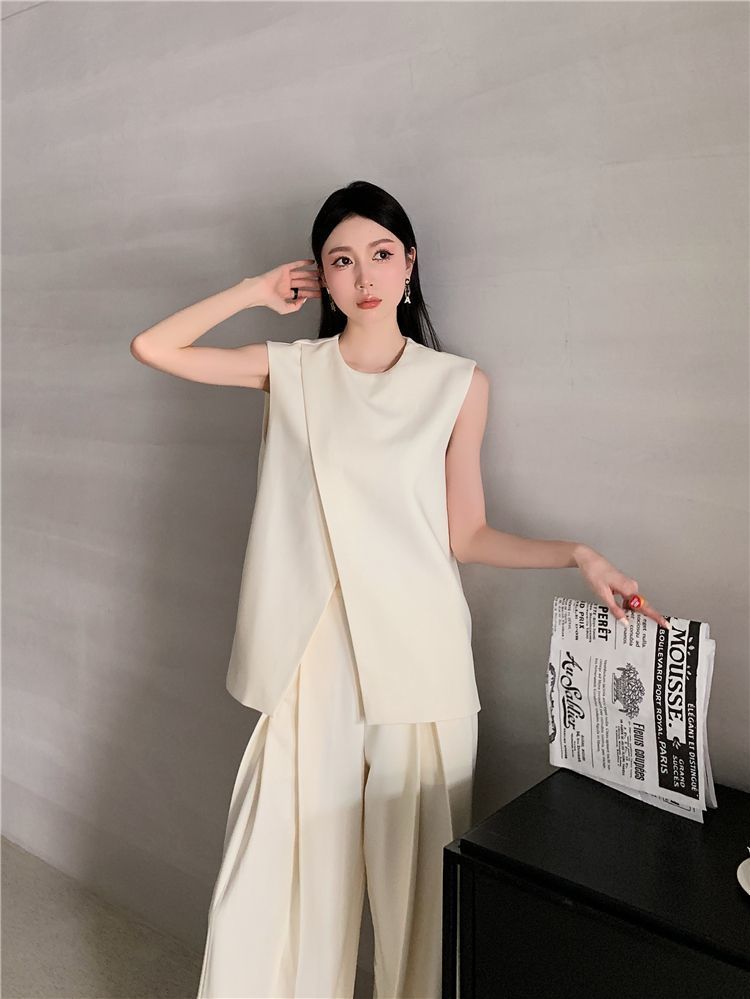 https://fulmo-img-server.com/pants-set/f4b446fb-67c1-4088-98a3-579c640cab2b.jpg