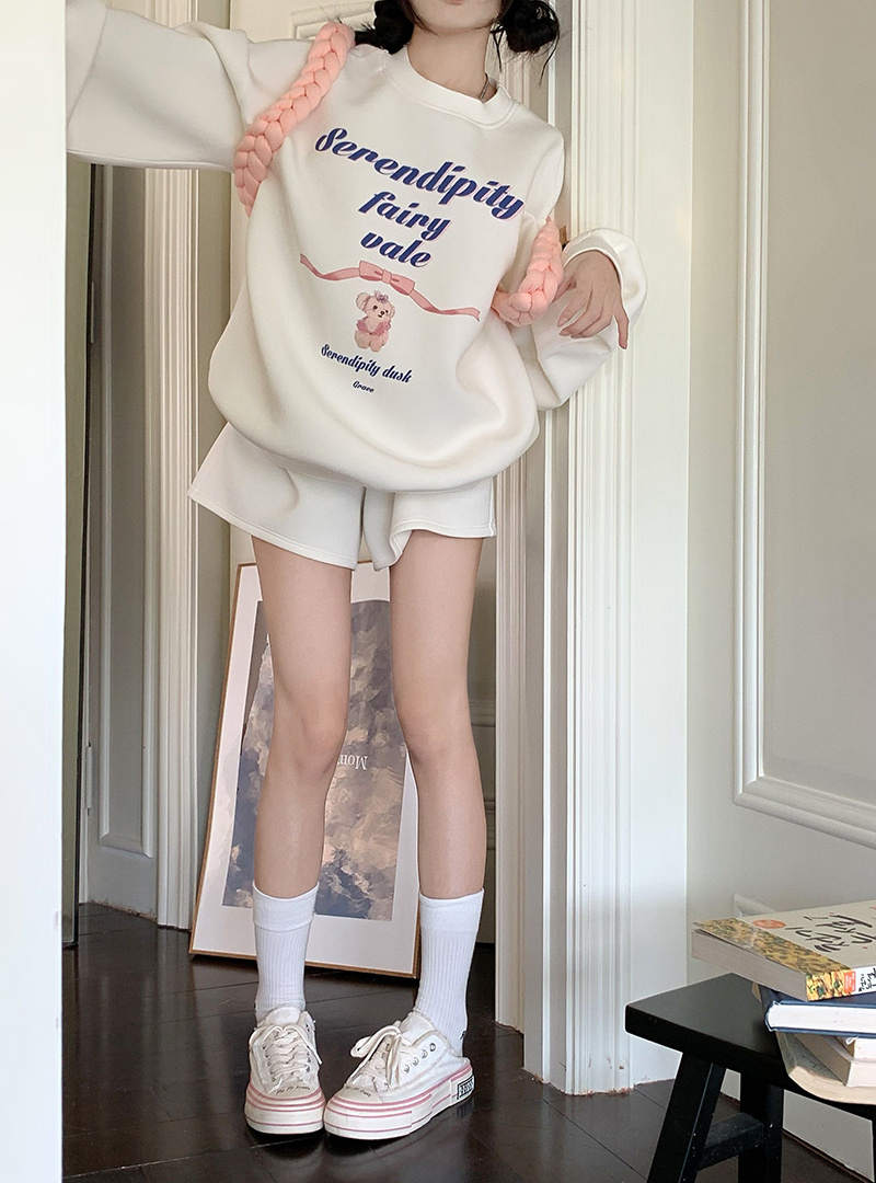 パンツセットアップ 秋冬新作 かわいい文字プリント 長袖トレーナー ショートパンツ上下セット