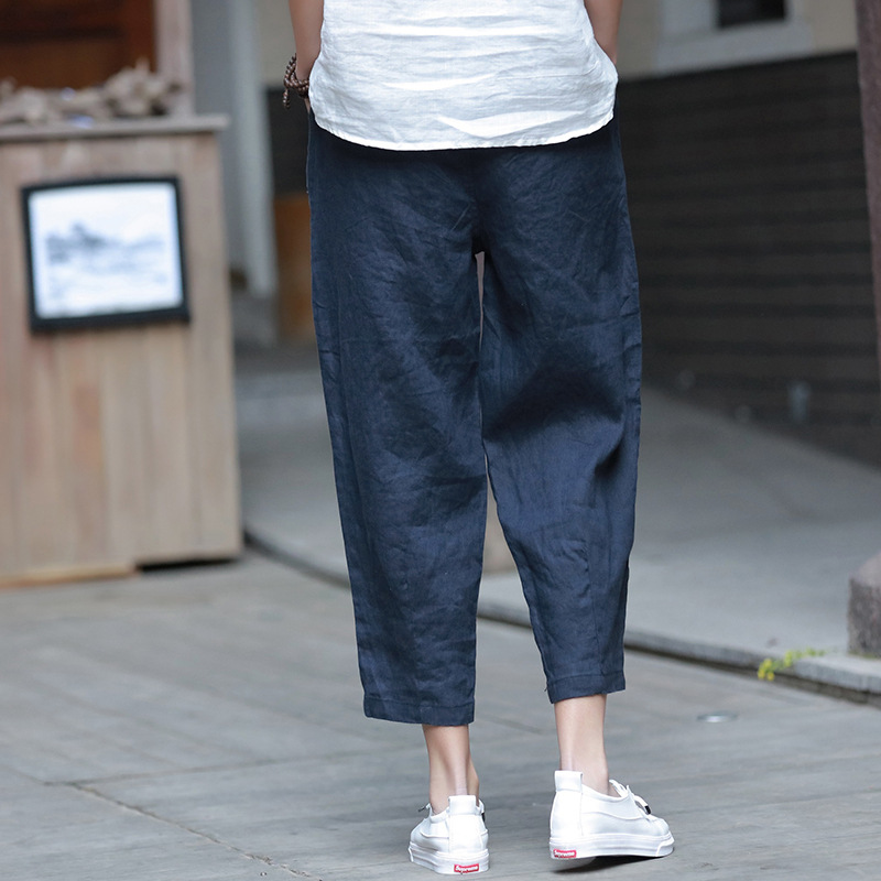 パンツセットアップ リネン素材のゆったりクロップドパンツ
