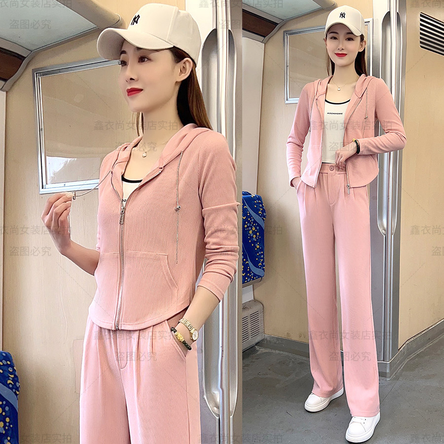 パンツセットアップ ジップアップパーカーとワイドパンツの上下セット