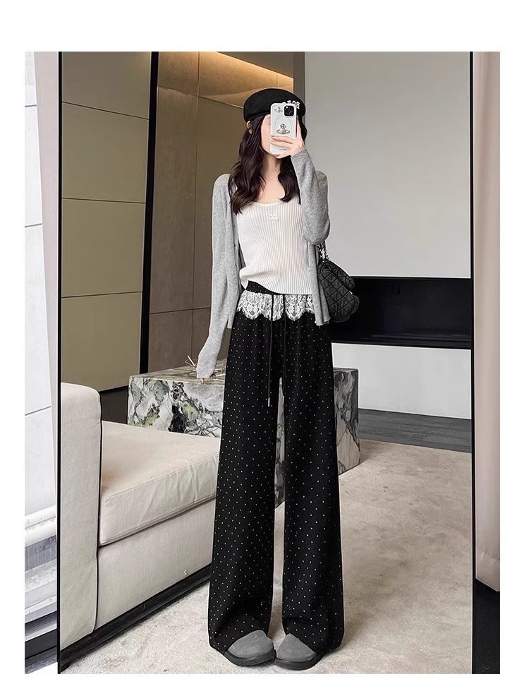 https://fulmo-img-server.com/pants-set/f964a5ea-65de-4ec5-b846-a37abf240e37.jpg