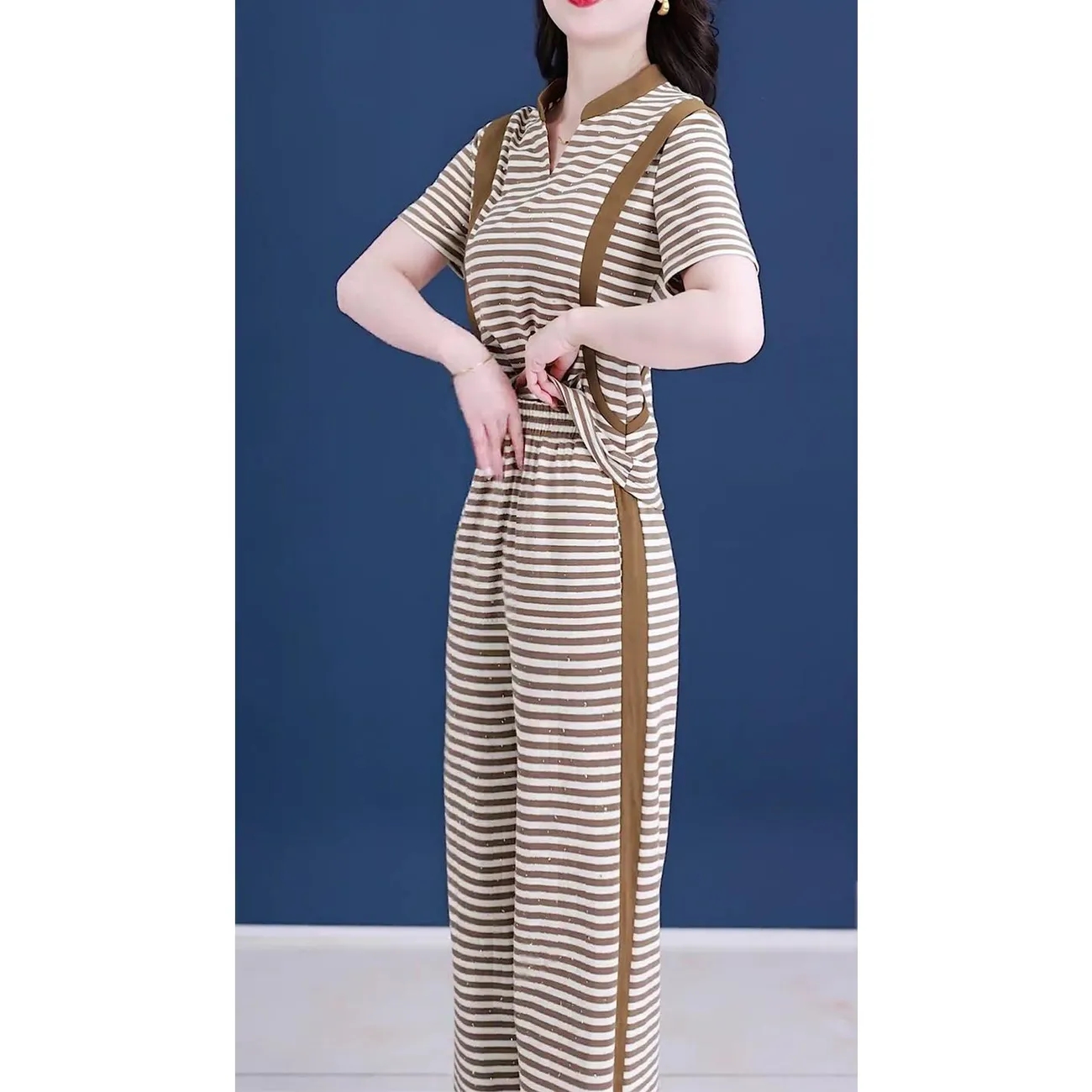https://fulmo-img-server.com/pants-set/fa2fe47a-2891-468f-bd23-282f5e8c25db.jpg