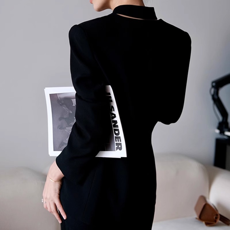 https://fulmo-img-server.com/pants-set/fc2304e7-ca19-41d8-ab3e-ece64d6e89d4.jpg