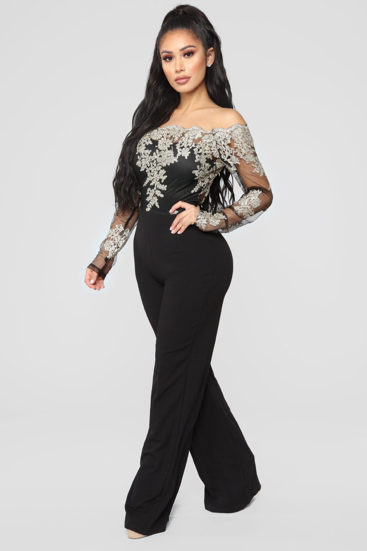 https://fulmo-img-server.com/pants-set/fc32e8a3-1071-4c54-8fe8-8901e94fa5ce.jpg
