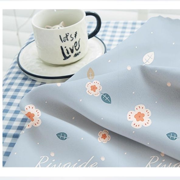 パーテーション 花柄と小花モチーフの間仕切りカーテン