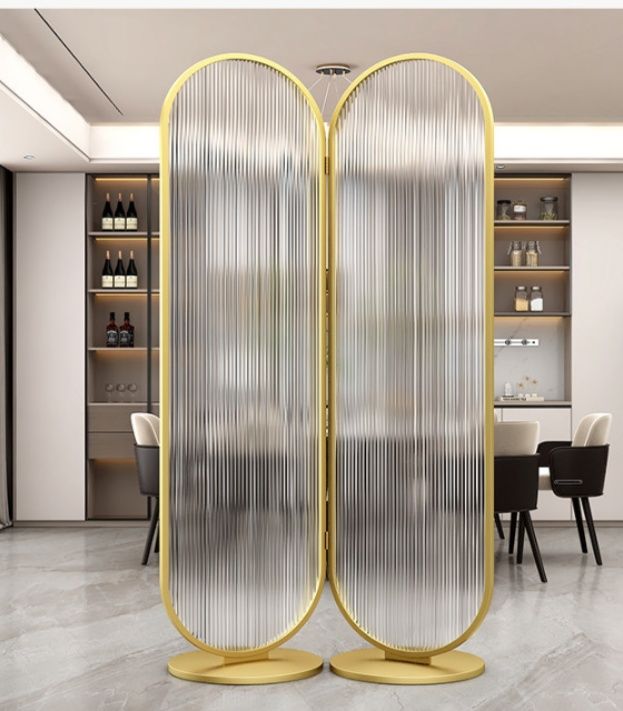 アーチ型縦溝ガラスパーテーション