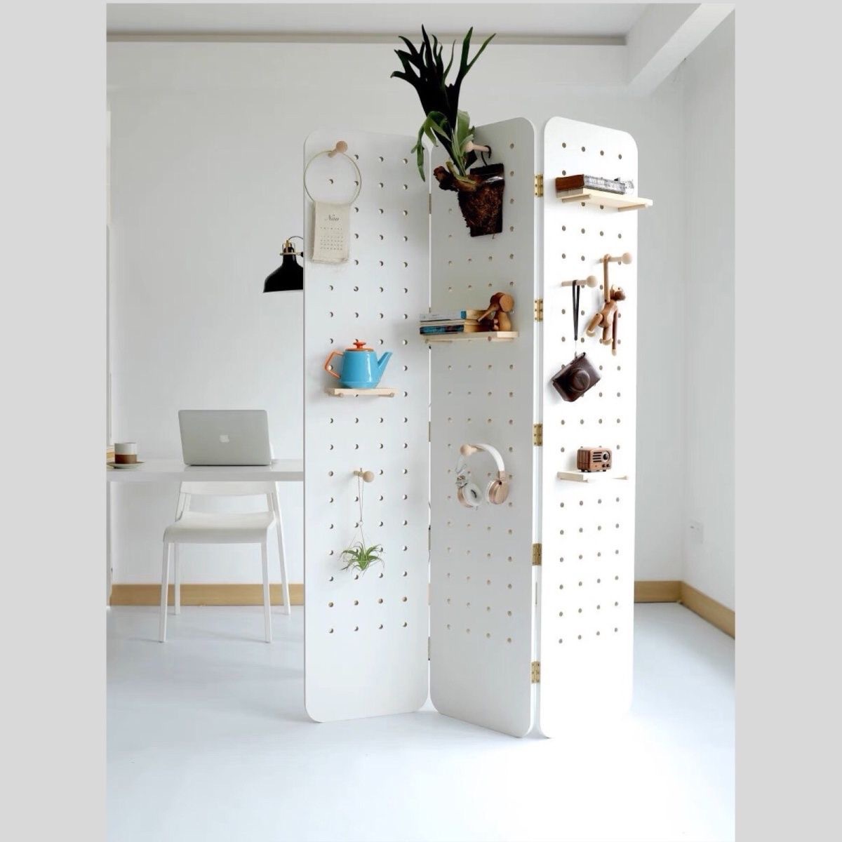 パーテーション 多機能収納付き木製棚板パーテーション三連衝立