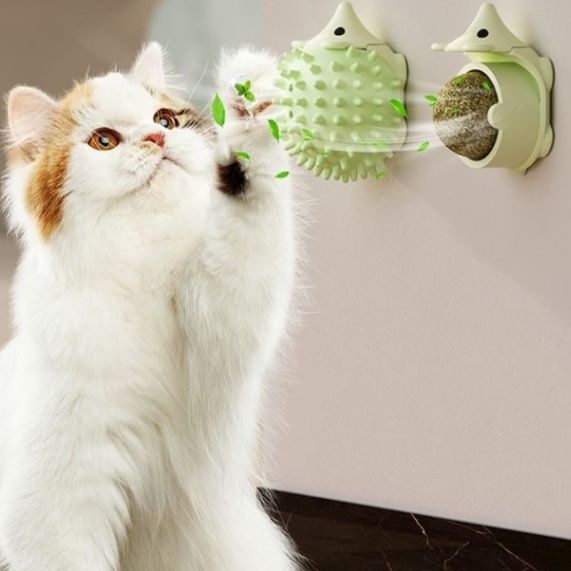 猫 おもちゃ 毛づくろいサポート！歯ブラシ付き回転ヘッジホグ