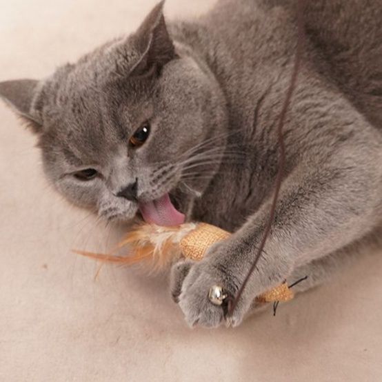 猫 おもちゃ ネコちゃん大興奮！手作り風ねずみじゃらし