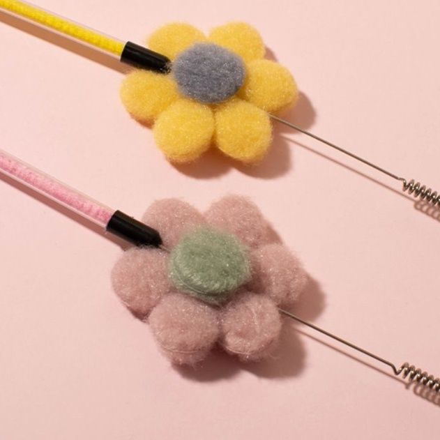 猫 おもちゃ お花の羽根付き伸縮じゃらし棒