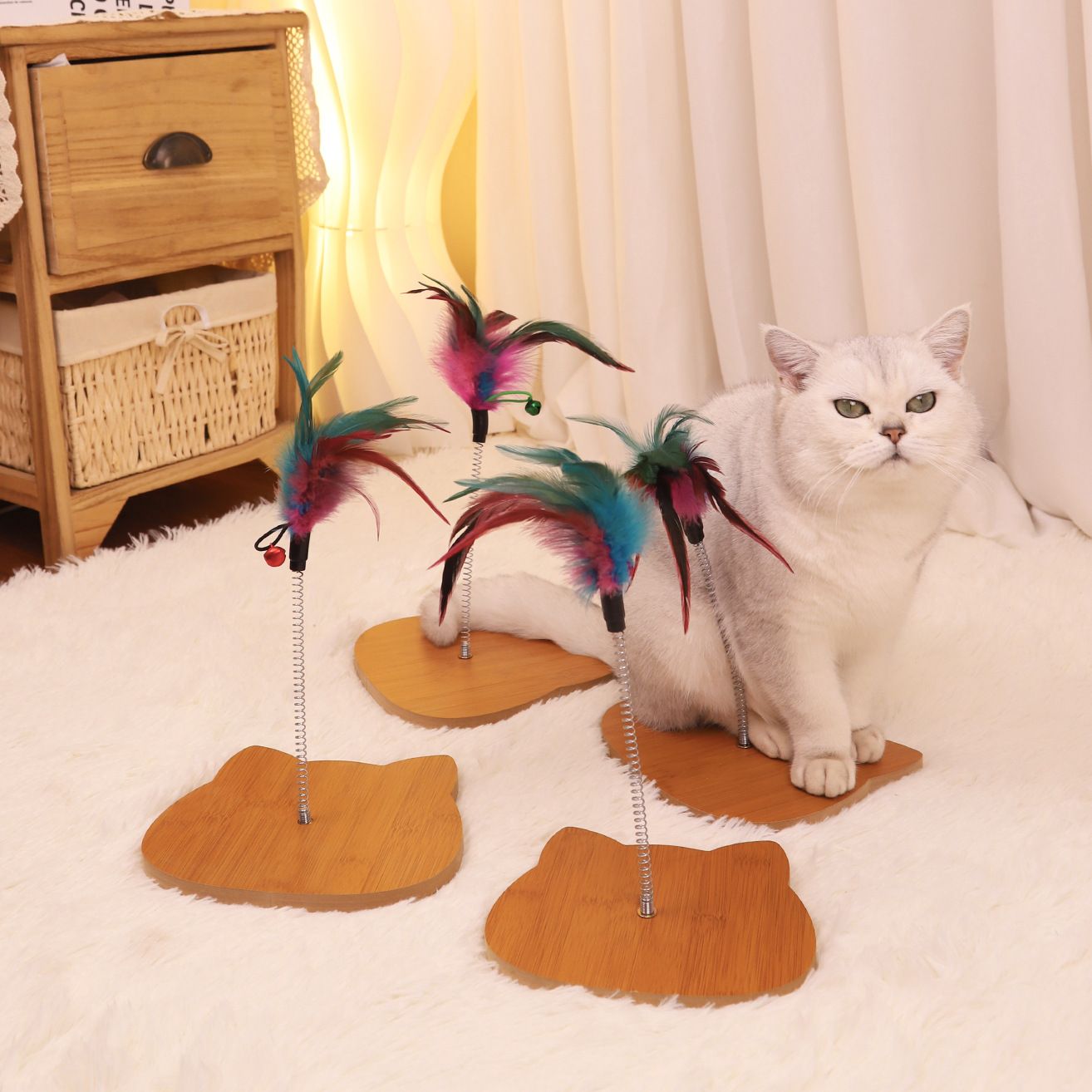 猫 おもちゃ 羽根舞う木製台座の猫じゃらし