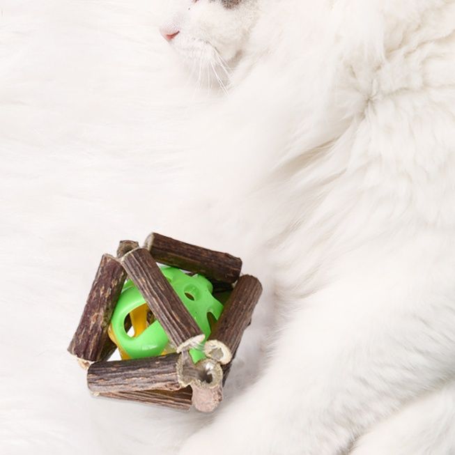 猫 おもちゃ 木製幾何学またたびボール