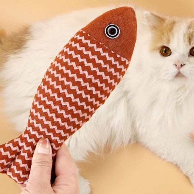 猫 おもちゃ 魚ぬいぐるみ　歯磨きハッカ入り