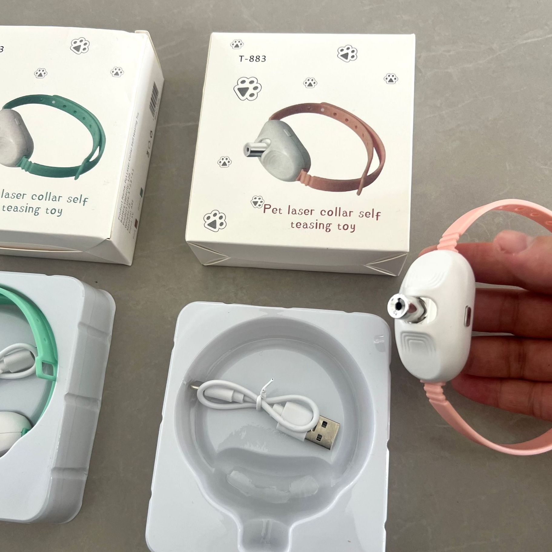 猫 おもちゃ 二種類発光モード付き電動回転猫じゃらし