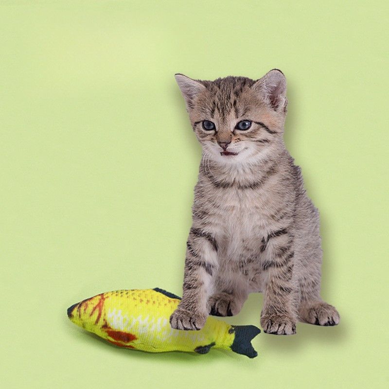 猫 おもちゃ リアルな魚形ミント入り猫用ぬいぐるみ