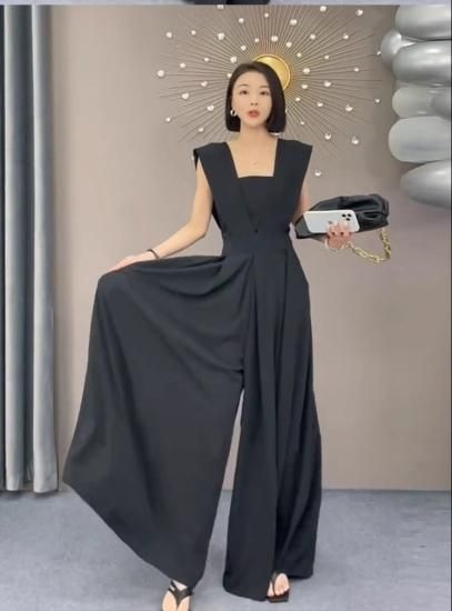 結婚式お呼ばれドレス  エレガントなワイドパンツドレス