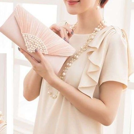 結婚式お呼ばれドレス  プリーツ加工パール装飾クラッチバッグ