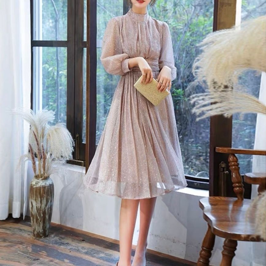 結婚式お呼ばれドレス グレージュピンクシフォンラメワンピース