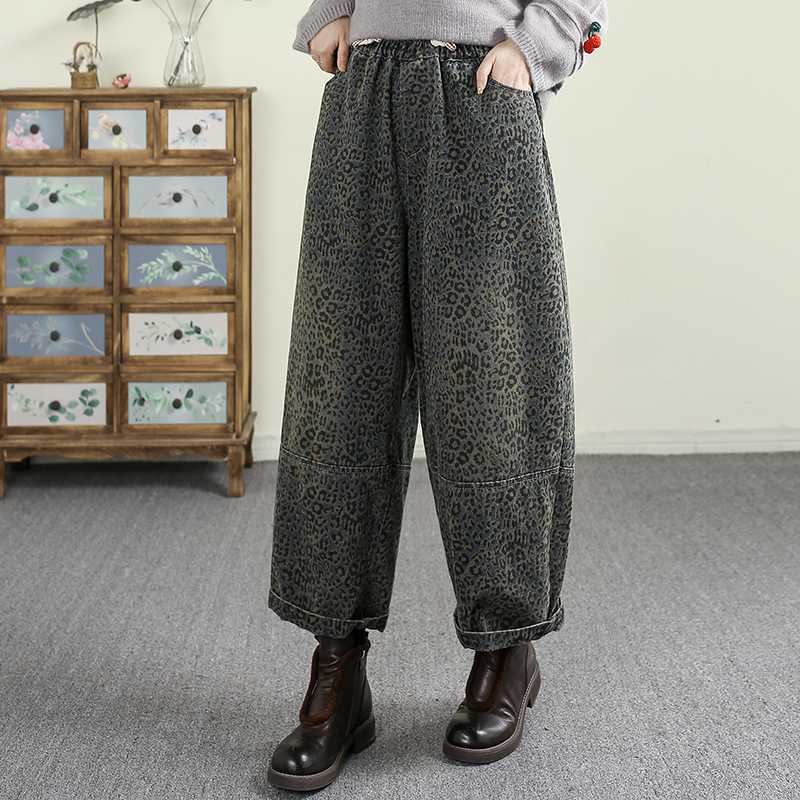 アニマル柄パンツのおすすめ10選！メンズもレディースも人気のゼブラ・ヒョウ柄トレンド